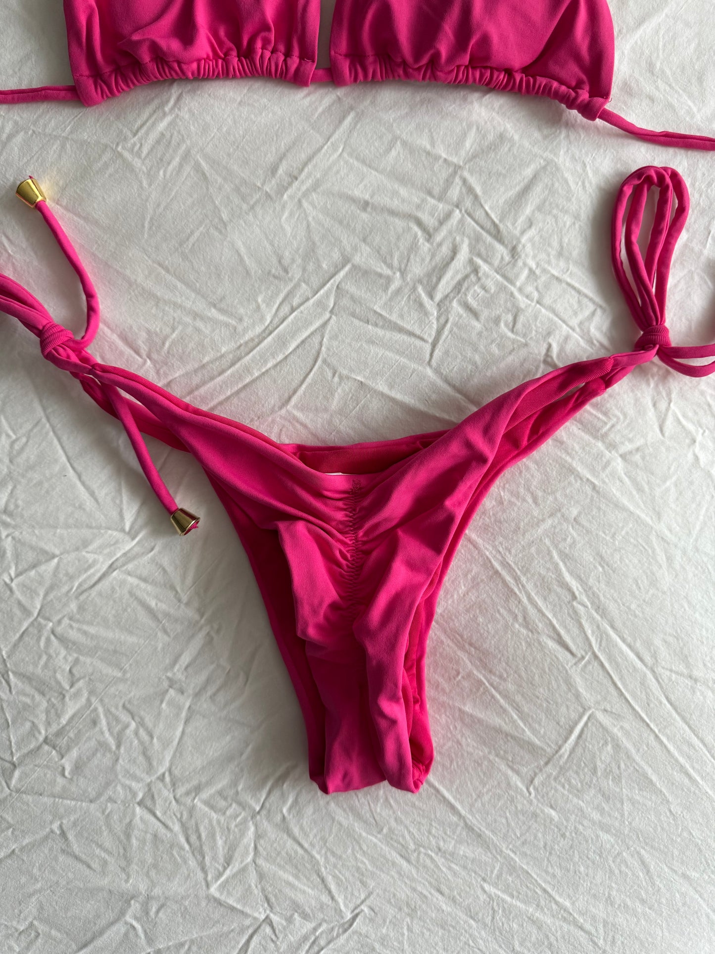 Coral Kiss Bottom